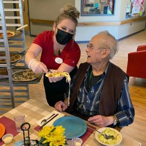 Home cooking at the Emerald Ridge of Neenah dining room