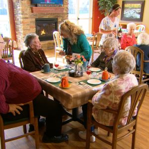 Emerald Ridge of Neenah dining room