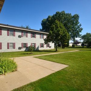 Emerald Ridge of Neenah backyard