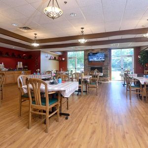 Emerald Ridge of Neenah dining room